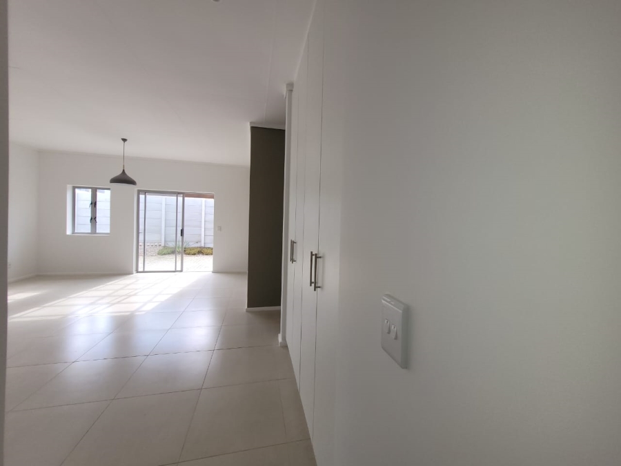 3 Bedroom Property for Sale in Mooikloof Country Estate Western Cape